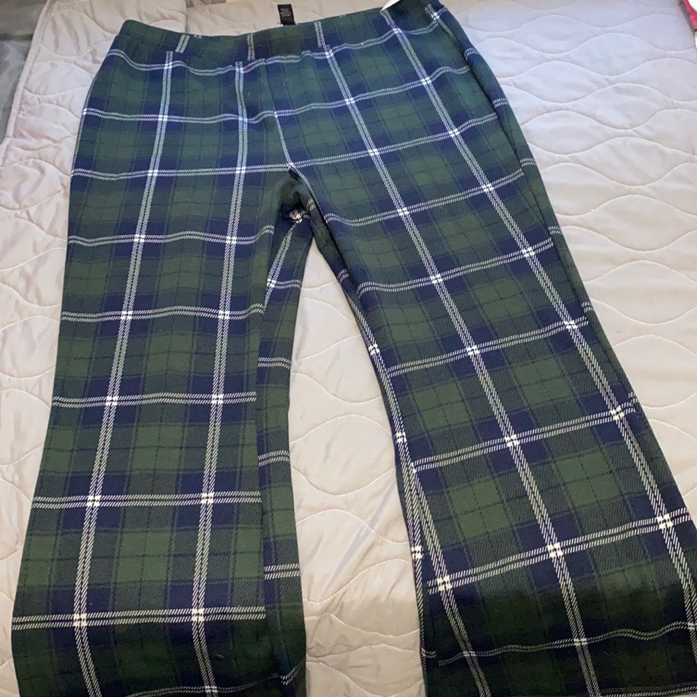 Wide Legged Pant